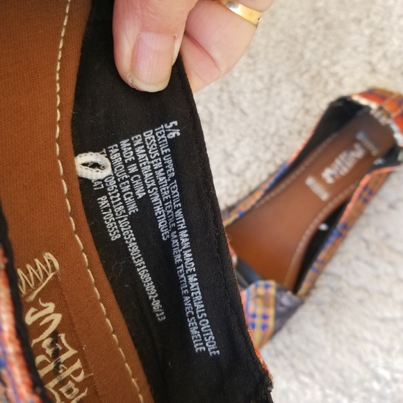 Maj Pole Slip On Ballet Flats Black Gold Orange Tribal Skull Shoes (Womens 5/6) - Picture 8 of 9